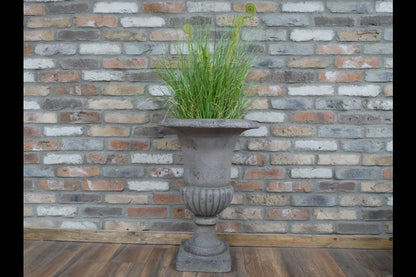 Urn