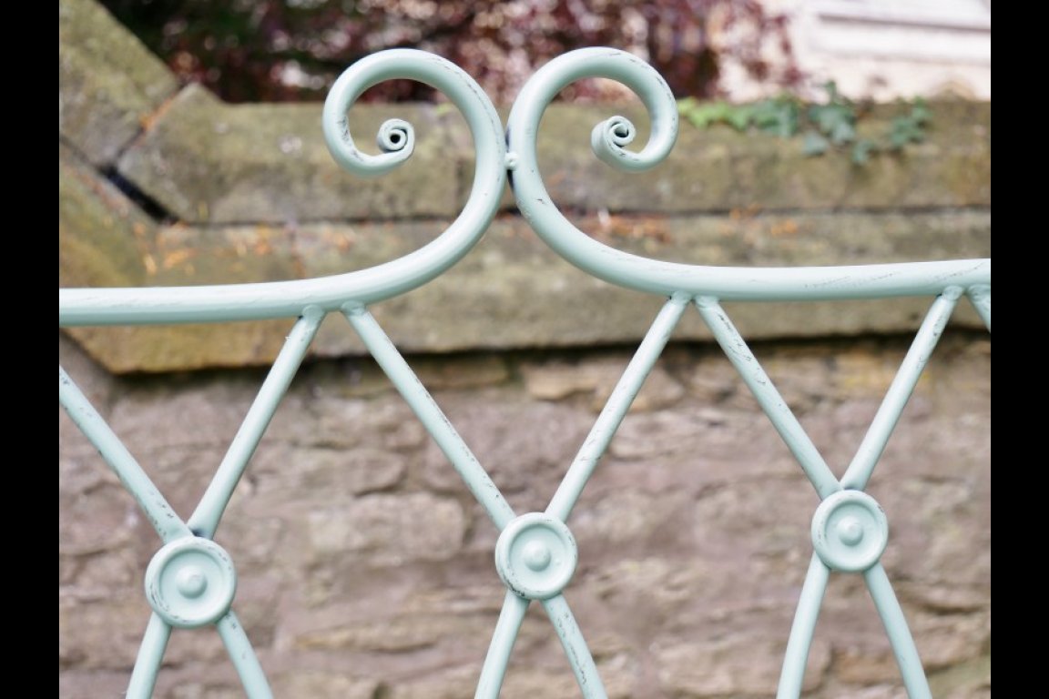 Pistachio Button Bench
