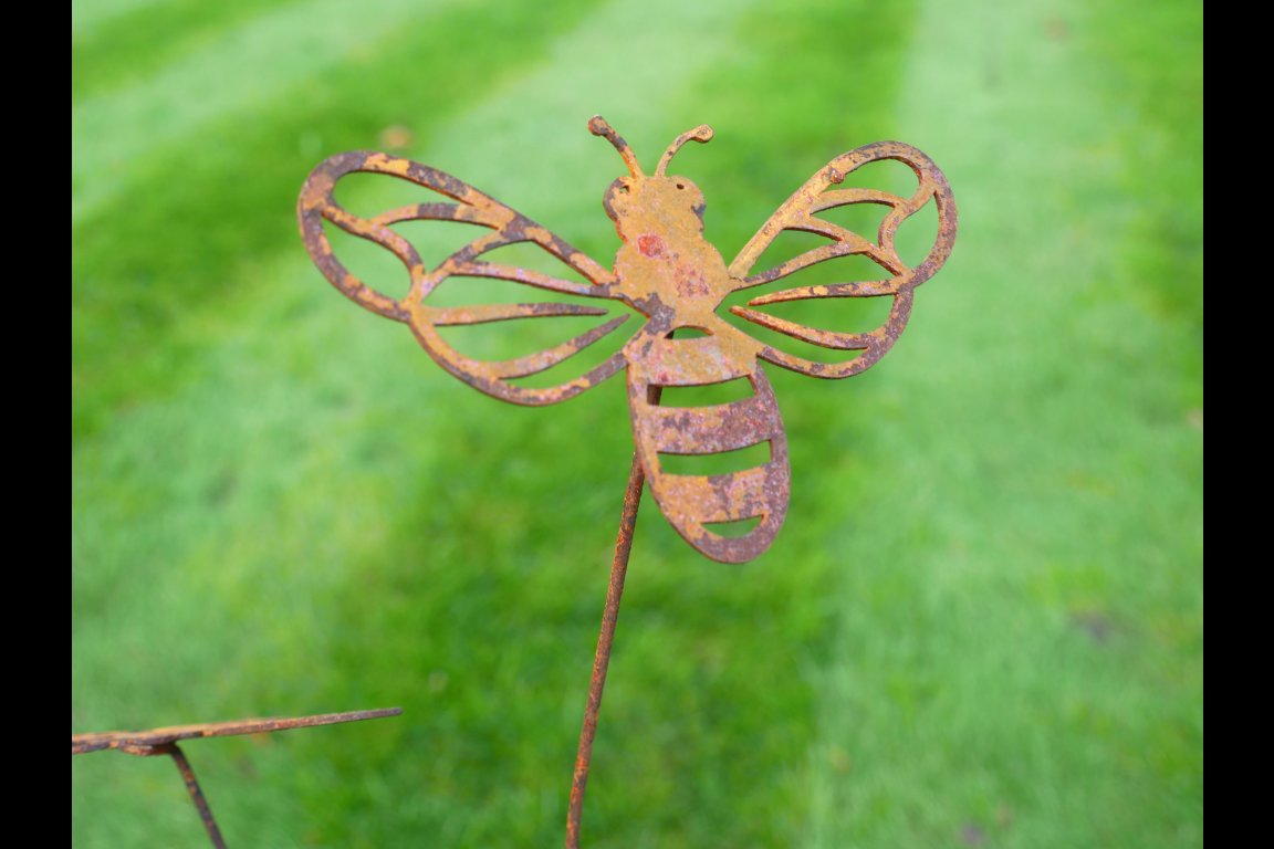Rusty Bees Stake