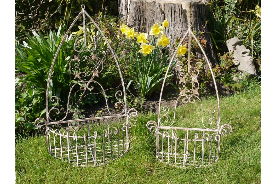 Set Of 2 Wall Planters
