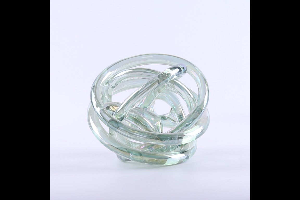 Glass Knot