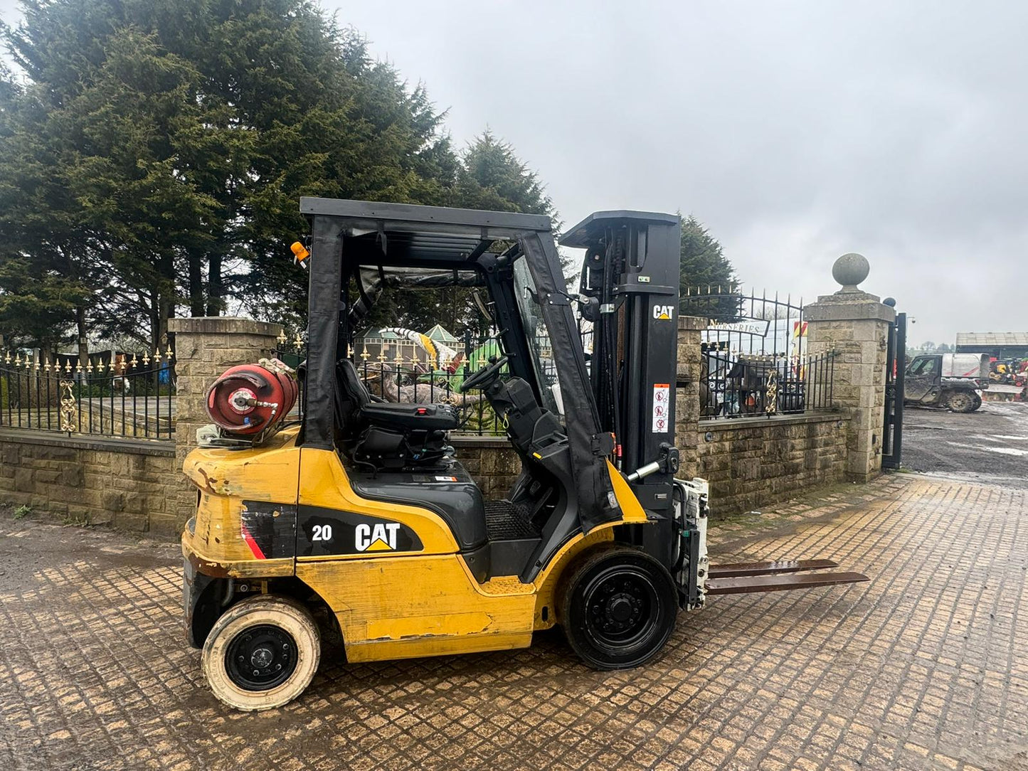 2018 CAT GP20NT 2 TON FORKLIFT