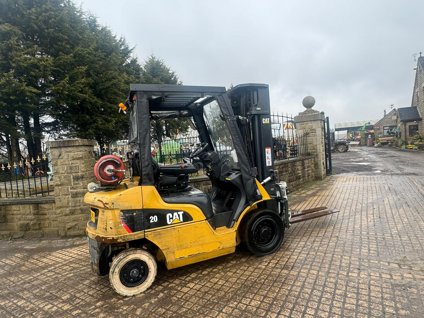 2018 CAT GP20NT 2 TON FORKLIFT