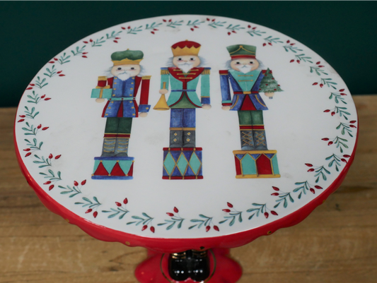Nutcracker Cakestand