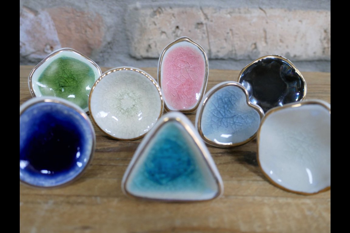 Set Of 8 Door Knobs
