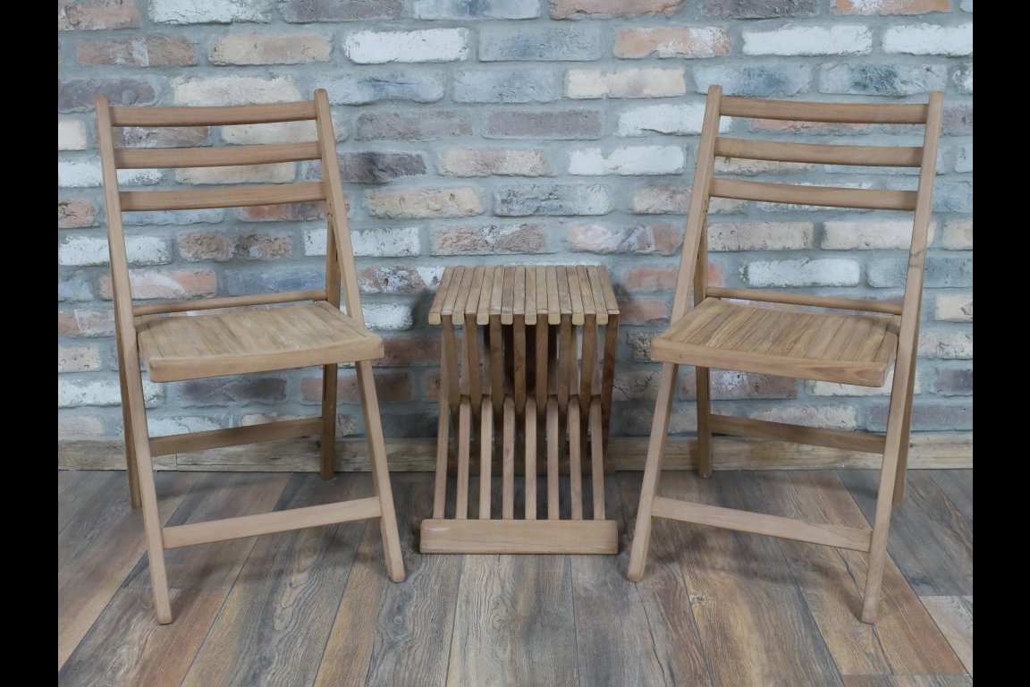 T42 Teak Folder