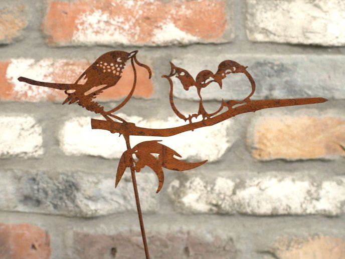 Rusty Stake (Bird Family)