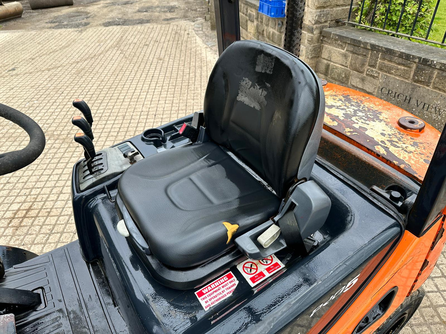 2011 DOOSAN D25S-5 2.5 TON DIESEL FORKLIFT