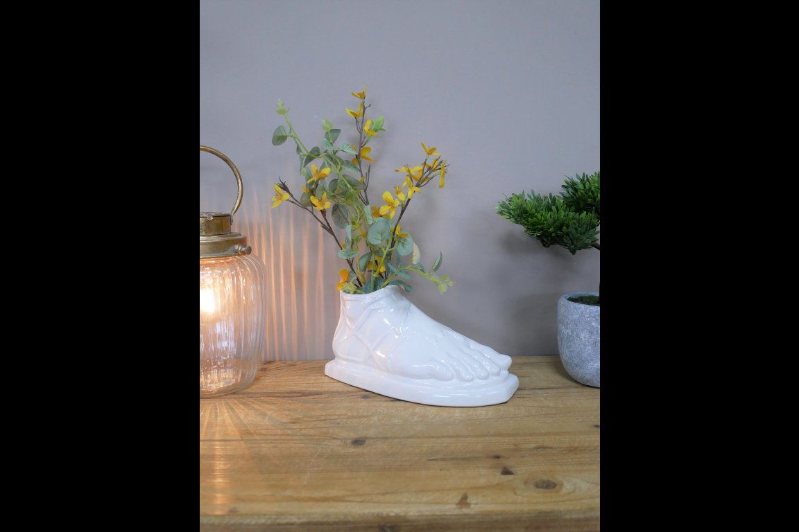 Foot Vase
