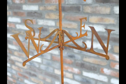 Rusty Squirrel Stake