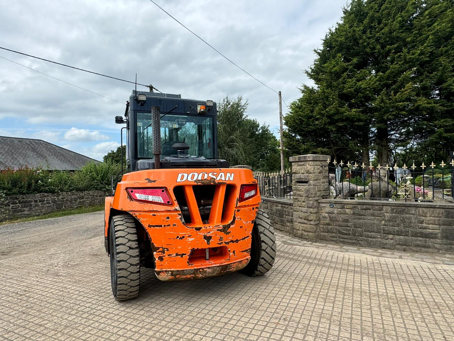 2015 DOOSAN D80S-7 8 TON FORKLIFT FORKTRUCK