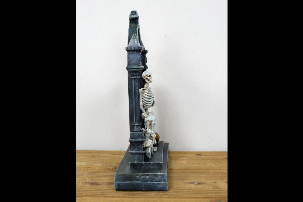 Skeleton Mirror