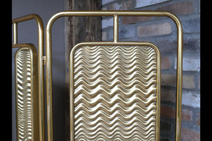 Mirrored Screen