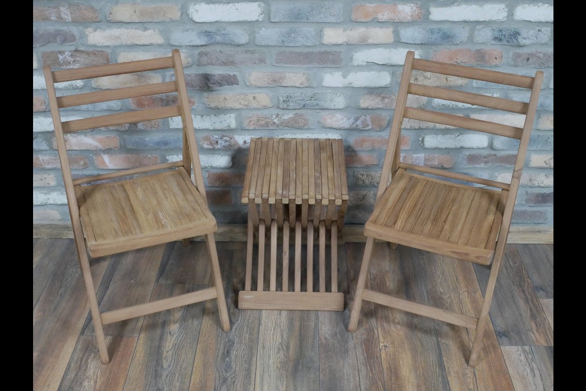 T42 Teak Folder