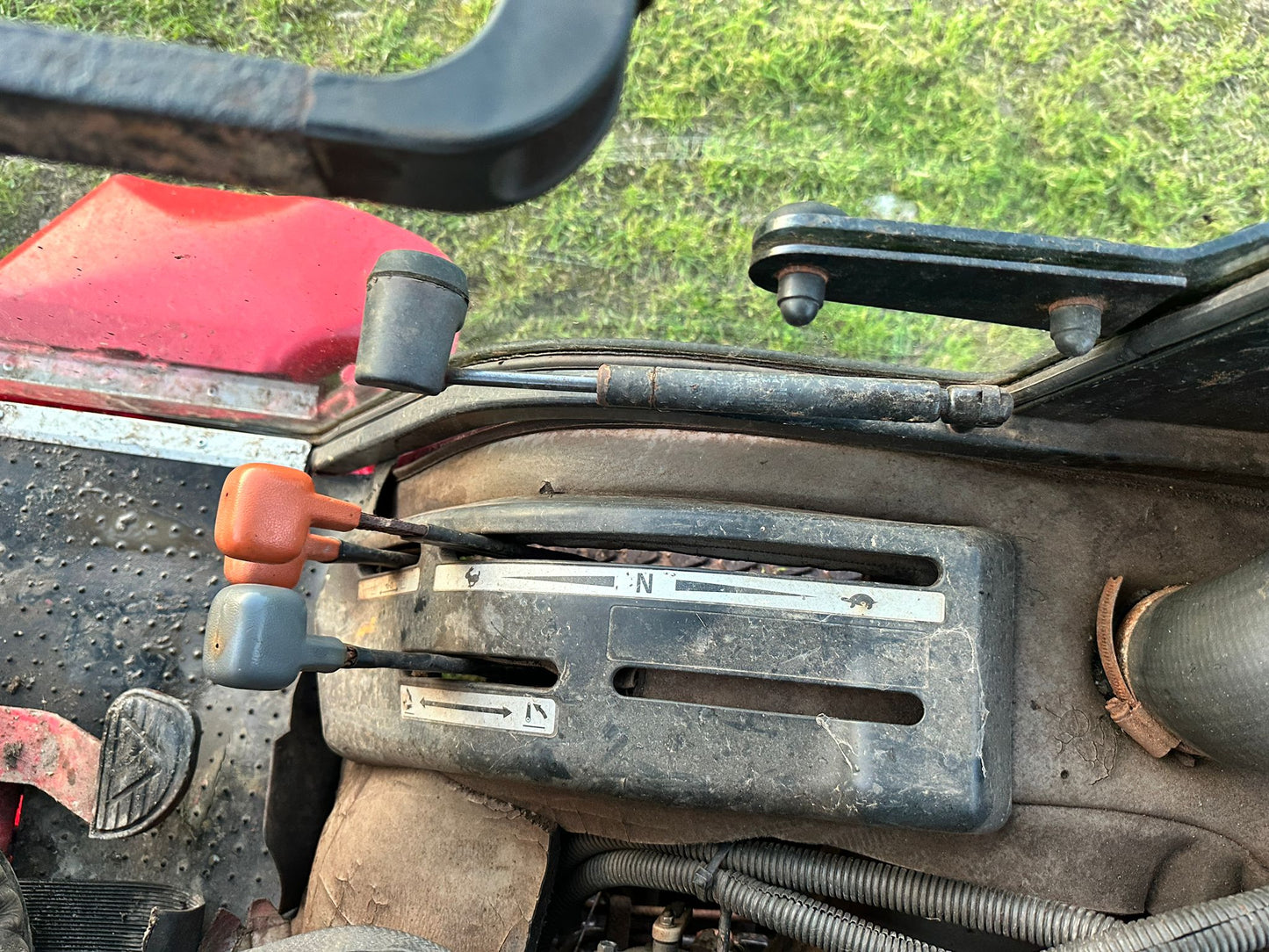 2009 MASSEY FERGUSON GC2300 23HP 4WD COMPACT TRACTOR