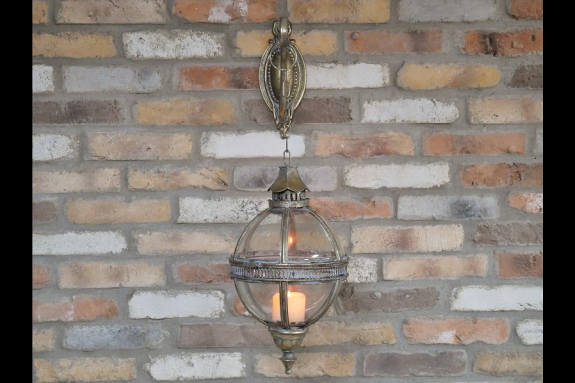 Lantern & Bracket