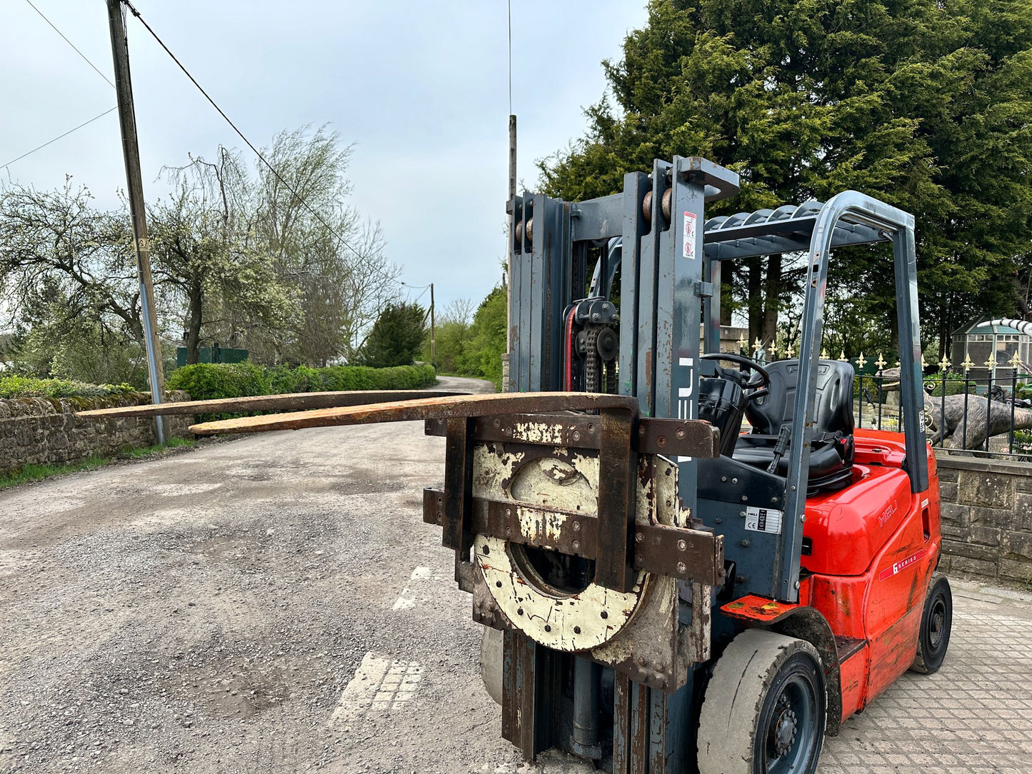 2019 HELI FD25G 2.5 TON DIESEL FORKLIFT WITH 360 ROTATING FORK CARRIAGE