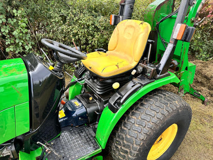 2013 JOHN DEERE 2720 27HP TRACTOR WITH 62” MID MOUNTED DECK AND REAR HIGH TIP COLLECTOR