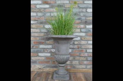 Urn