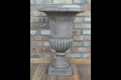 Urn
