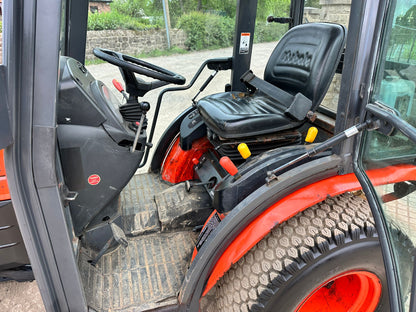 2009 KUBOTA B2230 22HP 4WD COMPACT TRACTOR