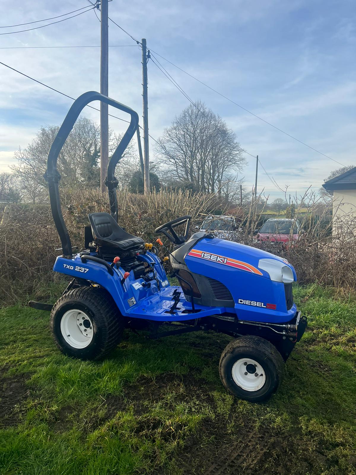 2015/65 PLATE ISEKI TXG 237 COMPACT TRACTOR 4x4