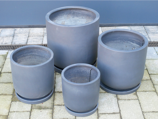 Set Of 4 Planters With Saucers