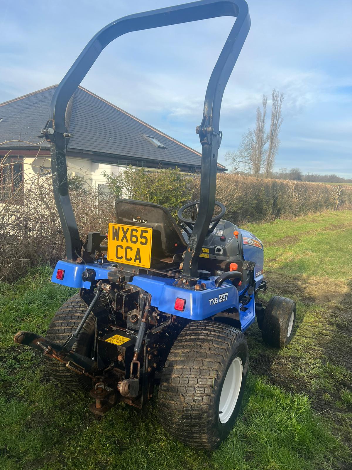 2015/65 PLATE ISEKI TXG 237 COMPACT TRACTOR 4x4