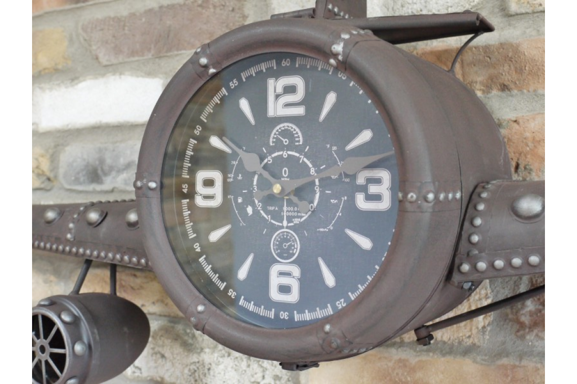 Aeroplane Clock