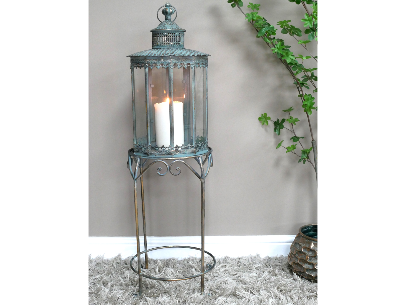 Lantern On Stand - Medium