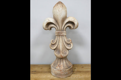 Fleur-De-Lis