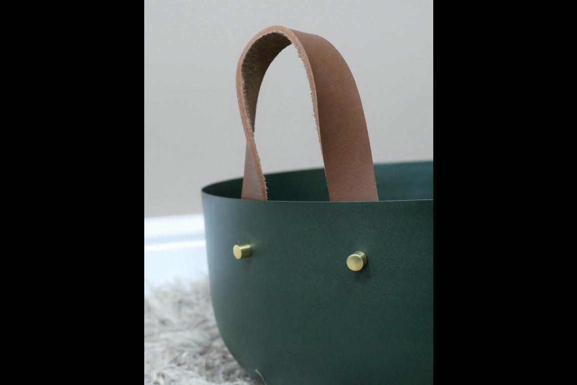 Set Of 2 Bowls / Planters