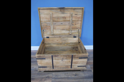 Trunk / Coffee Table