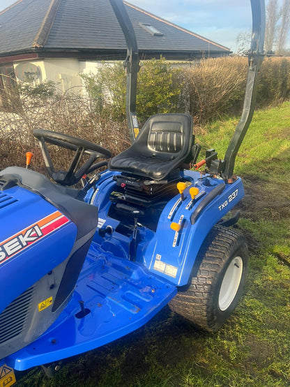 2015/65 PLATE ISEKI TXG 237 COMPACT TRACTOR 4x4