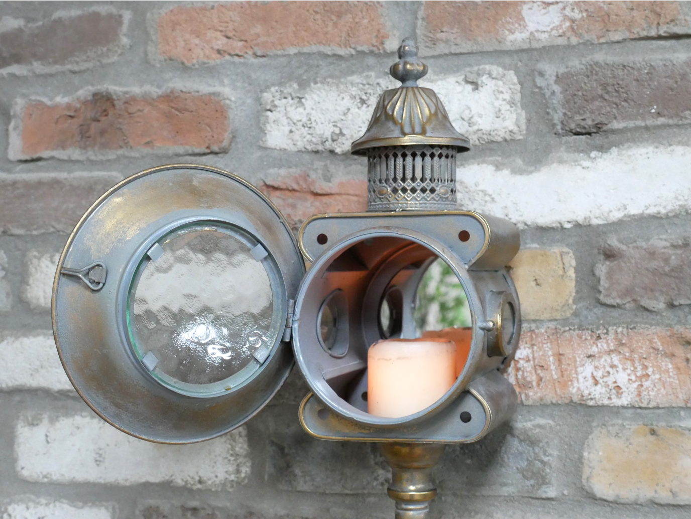 Wall Candle Holder