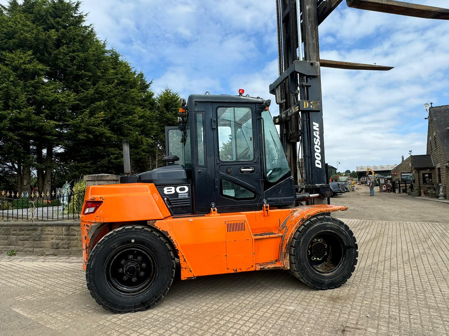 2015 DOOSAN D80S-7 8 TON FORKLIFT FORKTRUCK