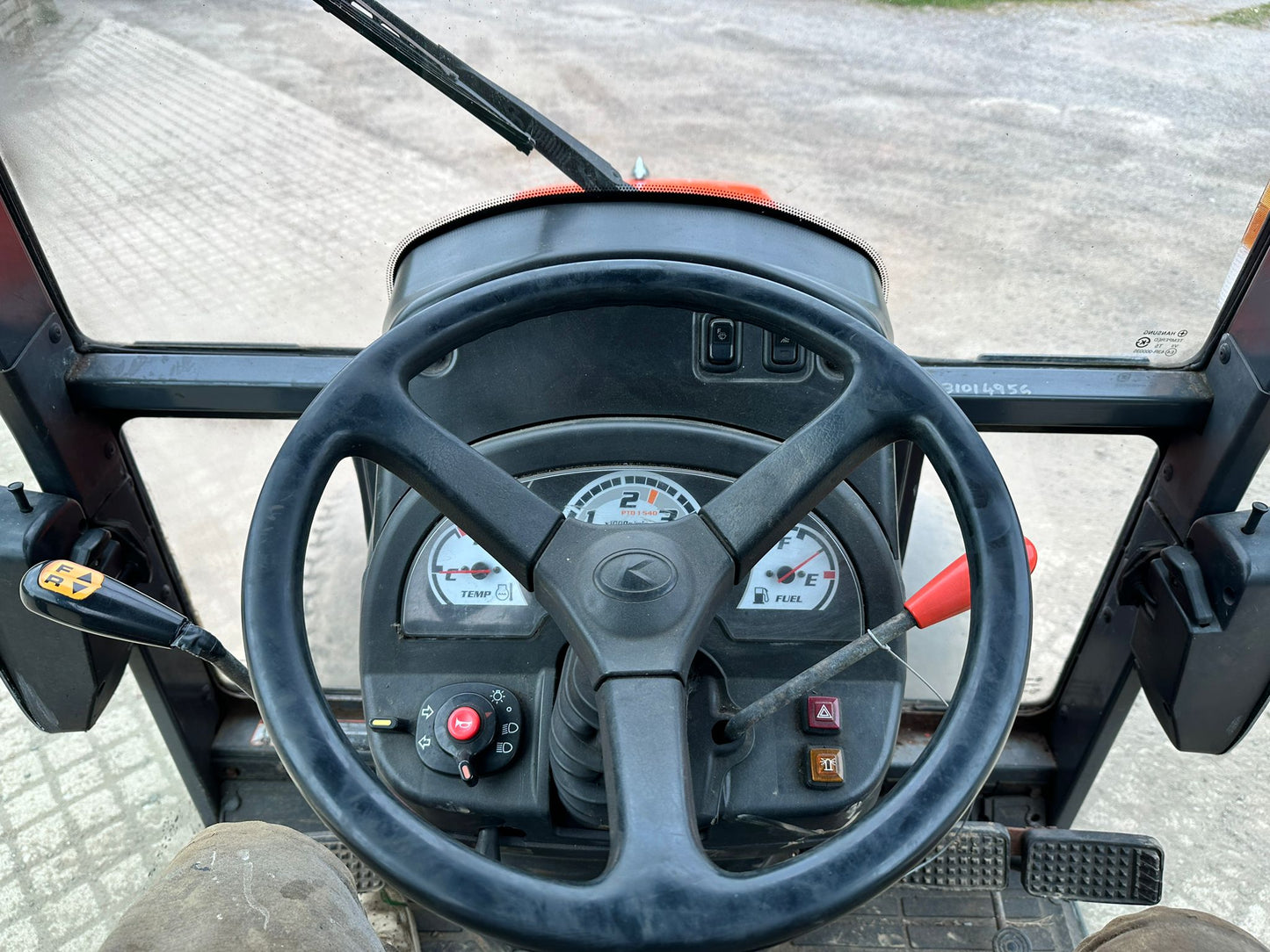 2009 KUBOTA B2230 22HP 4WD COMPACT TRACTOR