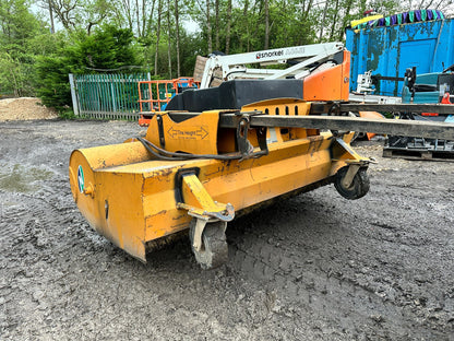 2018 EASTERN SWEEPER RS220 2.2 METRE HYDRAULIC SWEEPER BUCKET