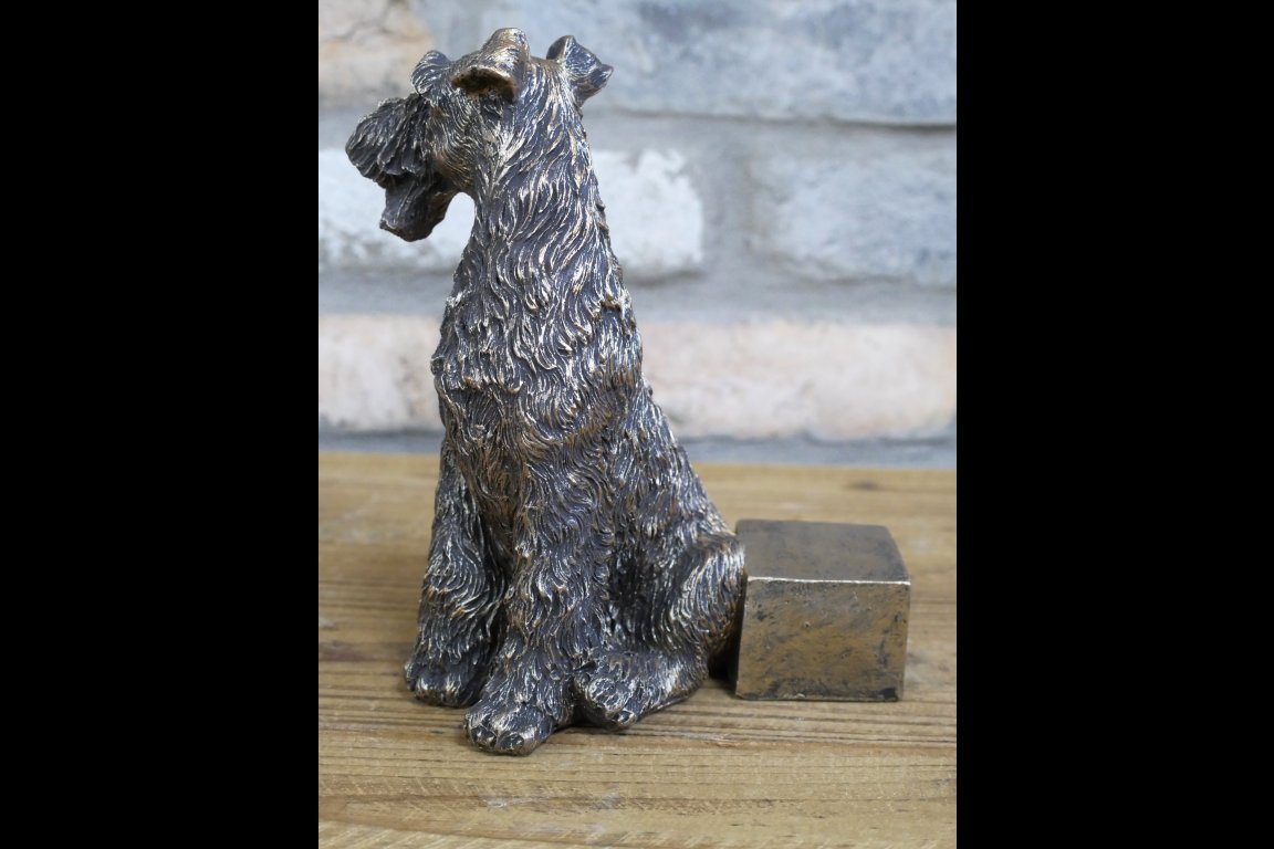Terrier Pot Stand
