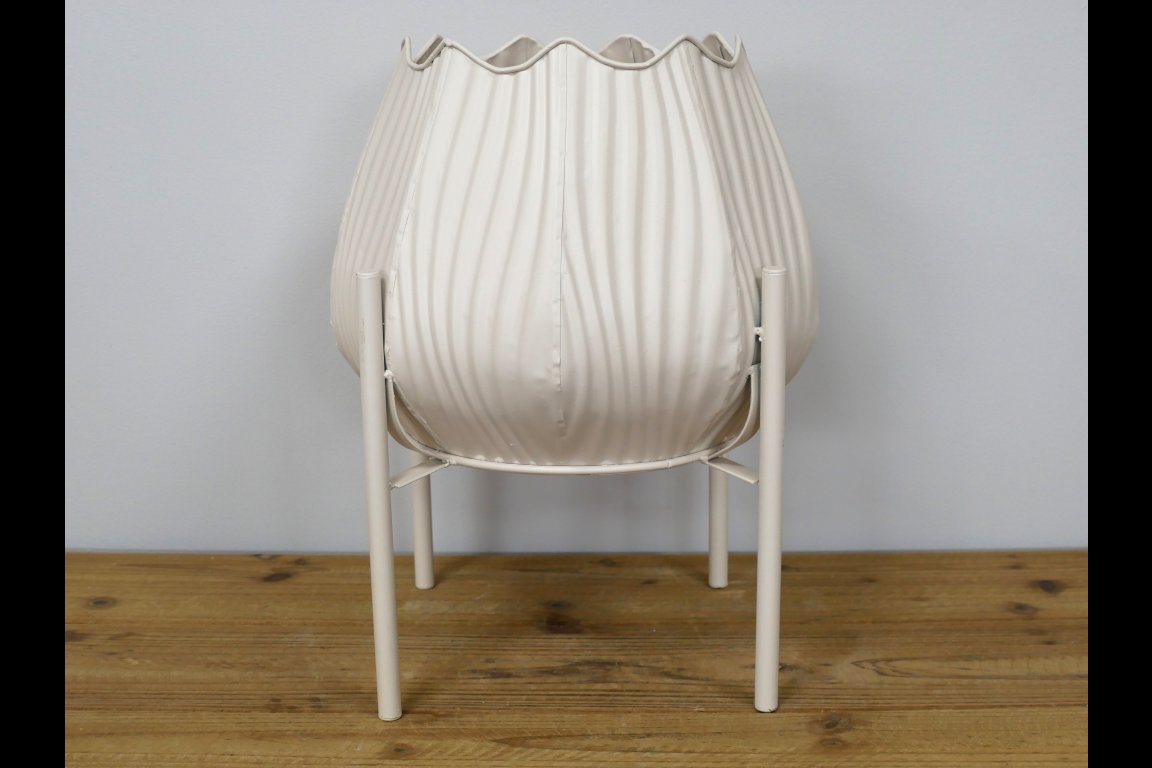 Cream Planter