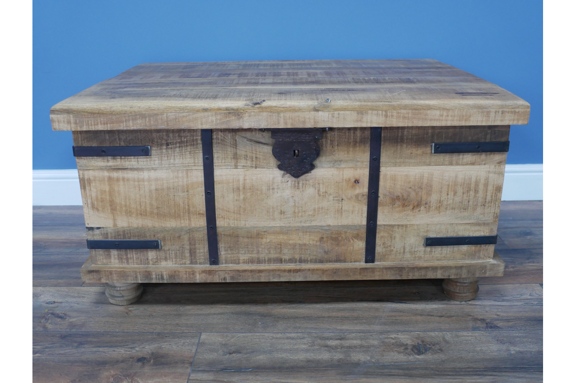 Trunk / Coffee Table