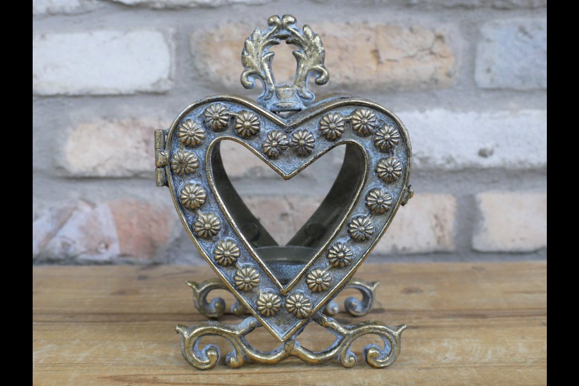 Small Heart Lantern