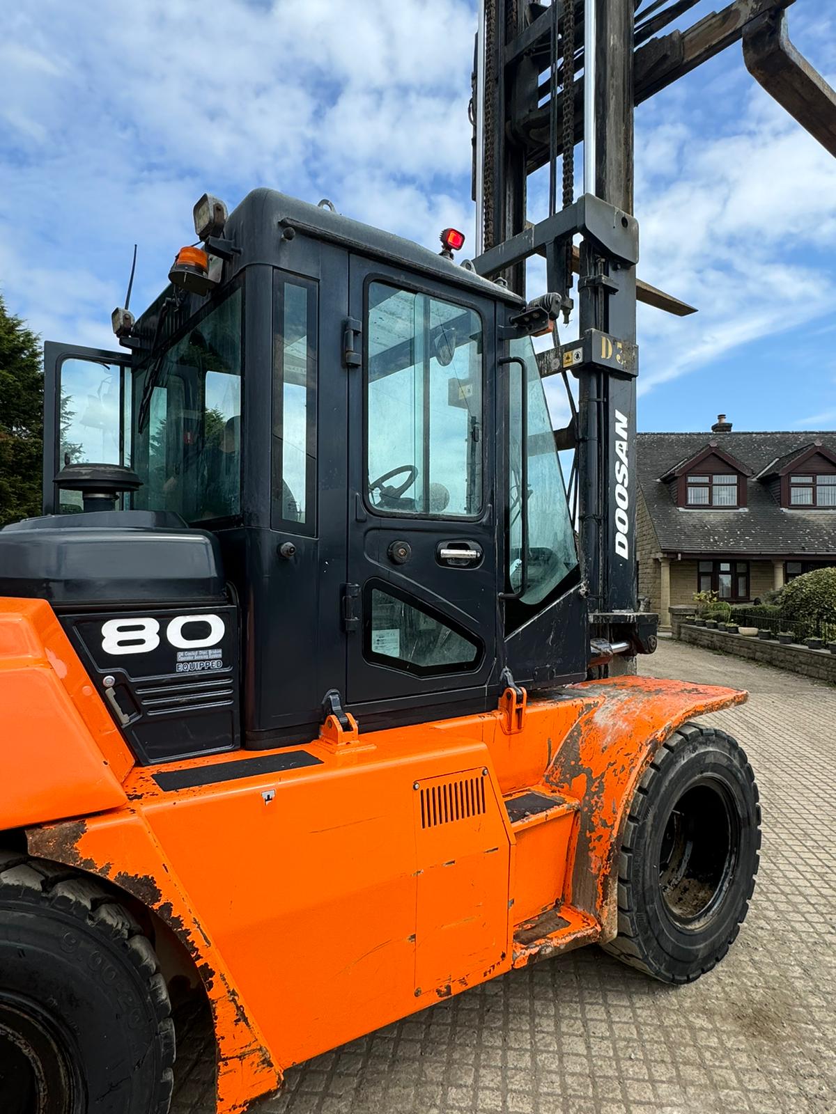 2015 DOOSAN D80S-7 8 TON FORKLIFT FORKTRUCK