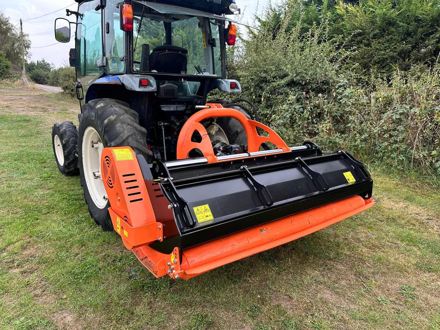 2014/64 ISEKI TG6490 51HP 4WD TRACTOR WITH UNUSED 1.8 METRE FLAIL MOWER