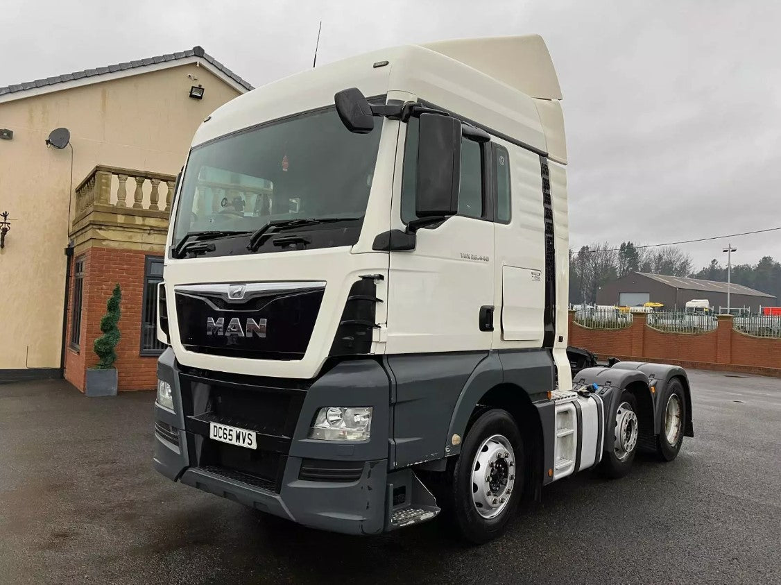 2016/65 REG MAN TGX 26.440 6X2 TRACTOR UNIT MID LIFT