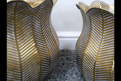 Set Of Two Planters