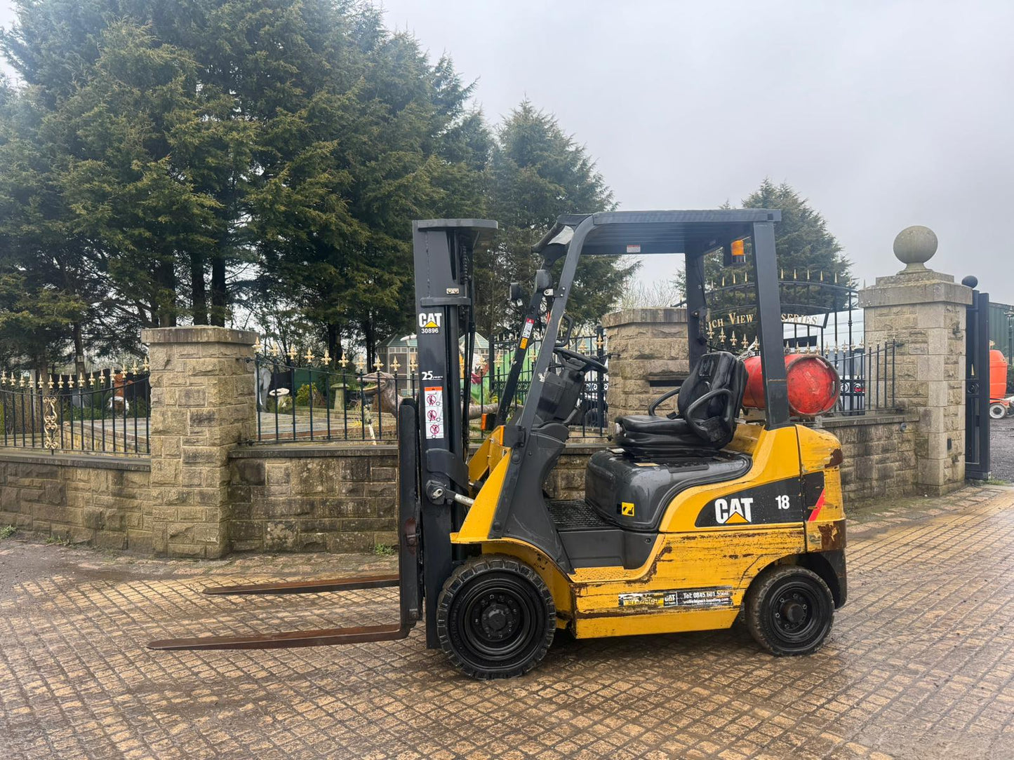 2017 CAT GP18NT 1.8 TON FORKLIFT