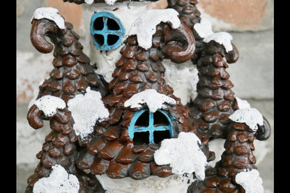 Pine Cone House (Large)