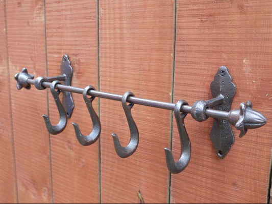 Four Hook Hanger