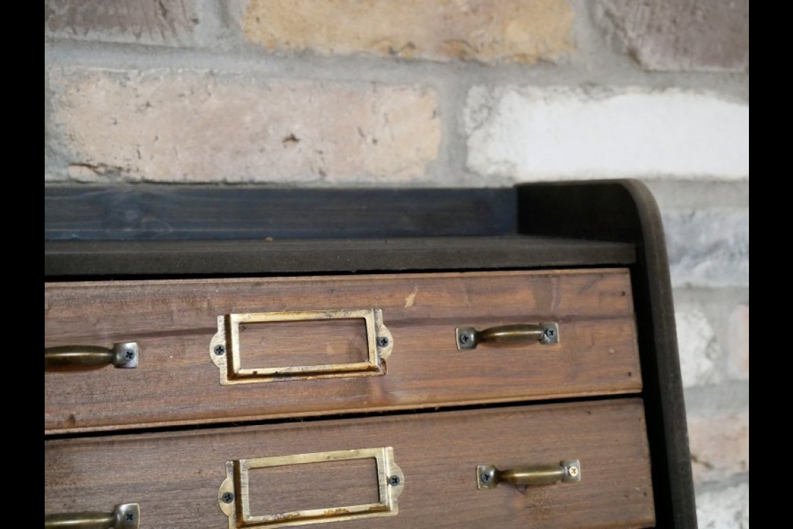 Wall Storage Unit